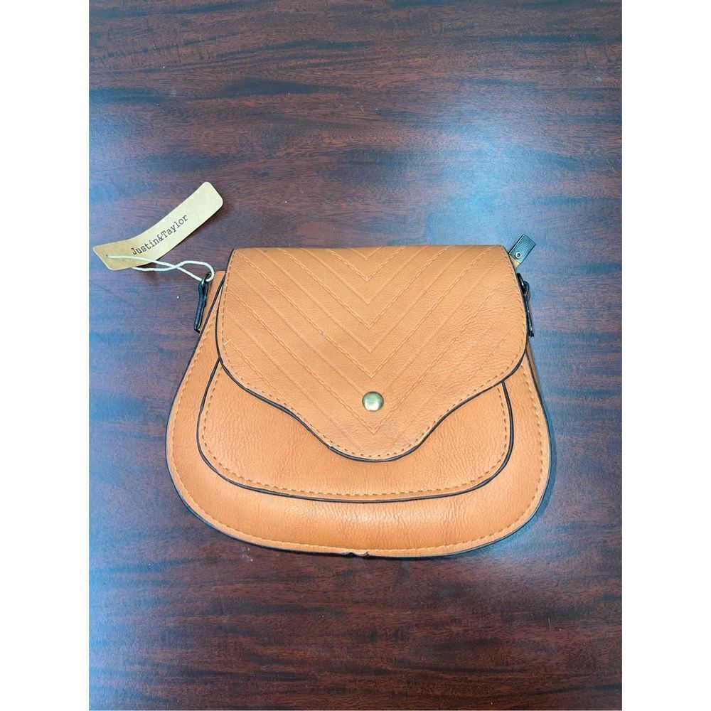 NWT Justin & Taylor Small Tan Purse